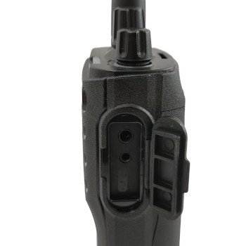 Detalle conector salida microauricular walkie Escolta Golf RP-304